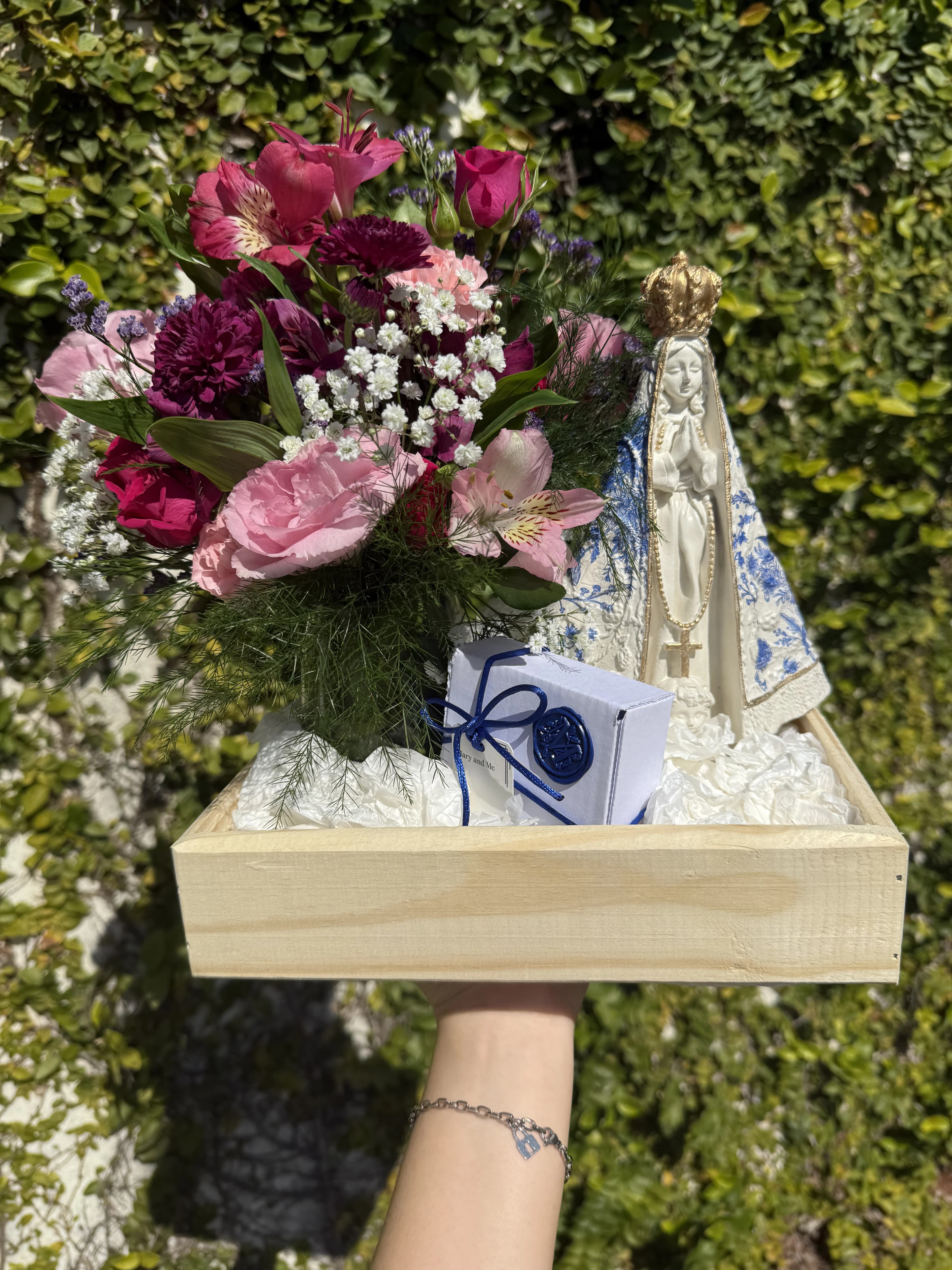 Arranjo Floral Nossa Senhora